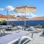 Bse15 Apartments 2F, A Home In Madeira